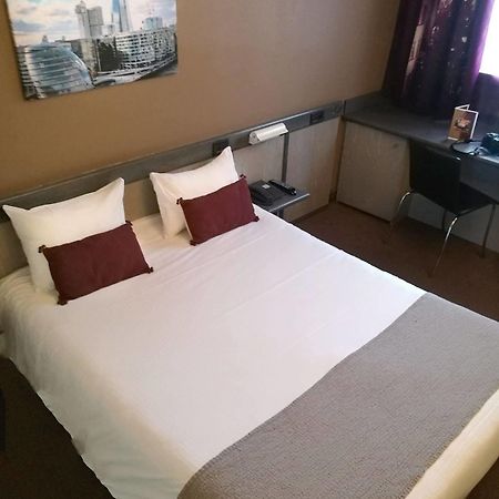 Hotel Gratte-Ciel Ariana Вильорбан Екстериор снимка