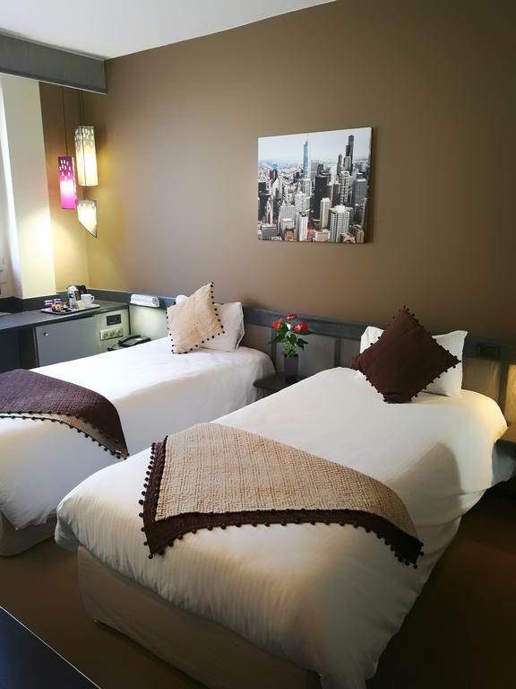 Hotel Gratte-Ciel Ariana Вильорбан Екстериор снимка
