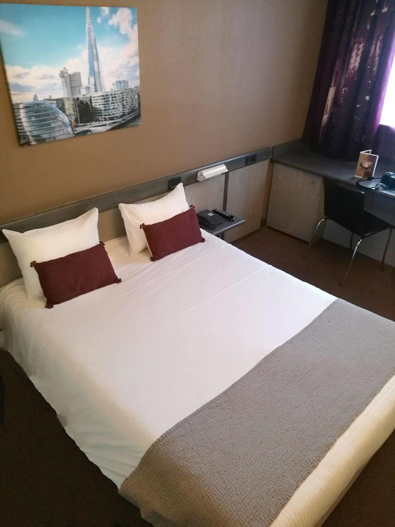Hotel Gratte-Ciel Ariana Вильорбан Екстериор снимка