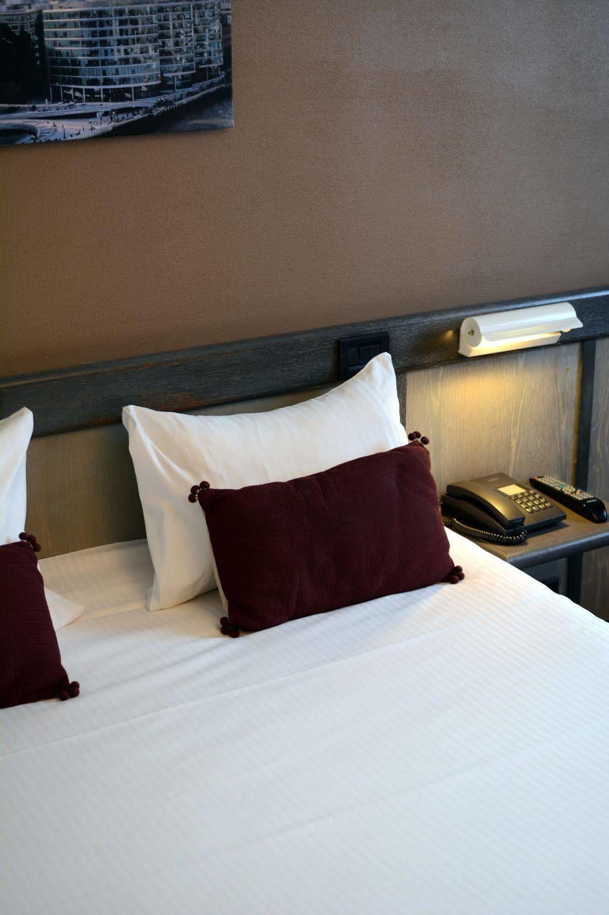 Hotel Gratte-Ciel Ariana Вильорбан Екстериор снимка